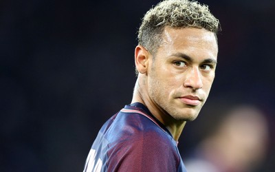 艾尚体育热评-于帕梅卡诺国家队首发稳了